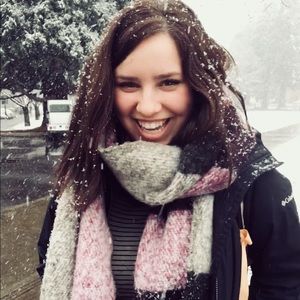 Meet your Posher, Alex